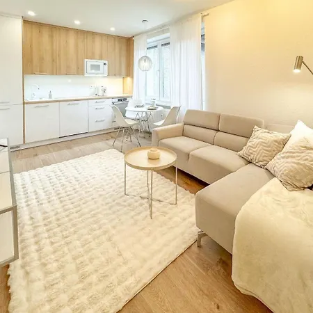 Apartment Bright & Cozy Prievidza